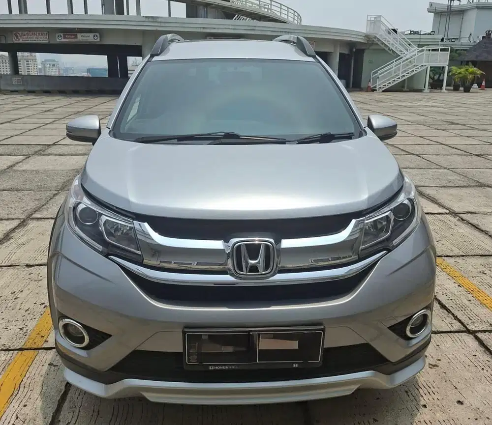 TDP 10 juta !!! Honda BRV Prestige 1.5 AT 2018 Silver Metalik