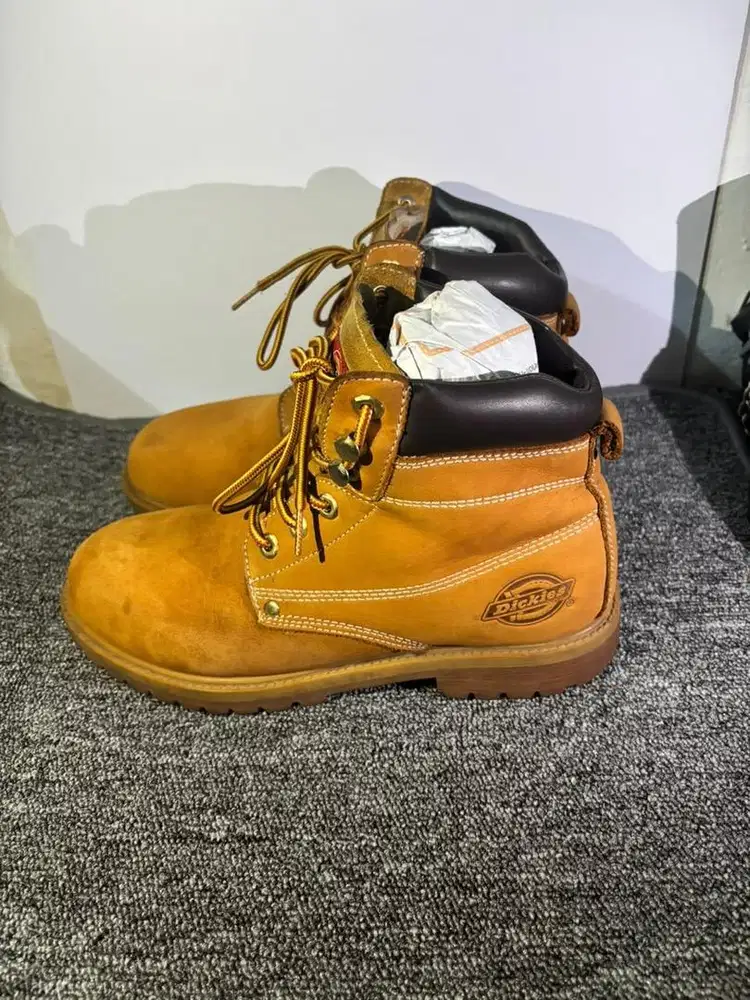 Dickies Yellow Boots