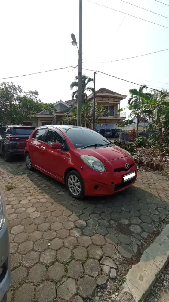 TOYOTA YARIS E MANUAL 2009