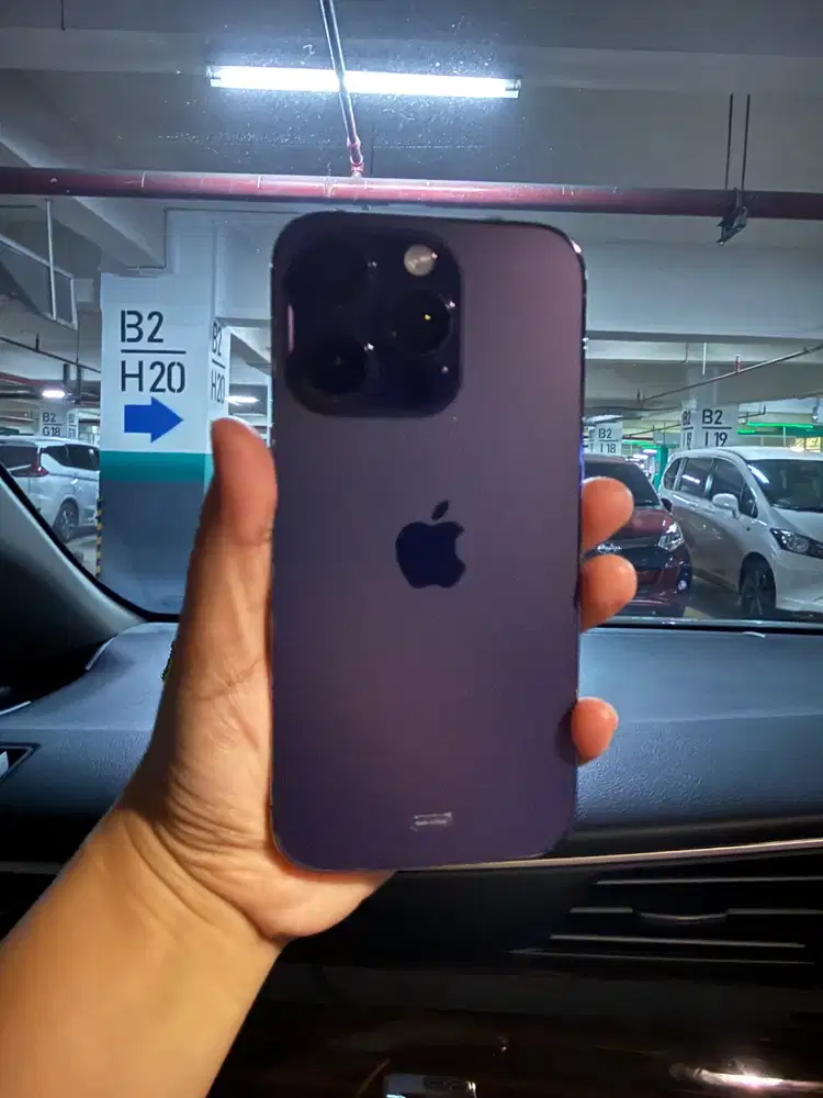 Iphone 14 pro deep purple
