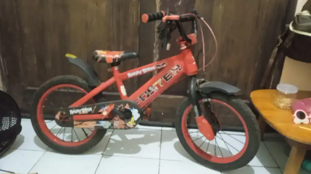 Sepeda bekas anak laki 20 inch