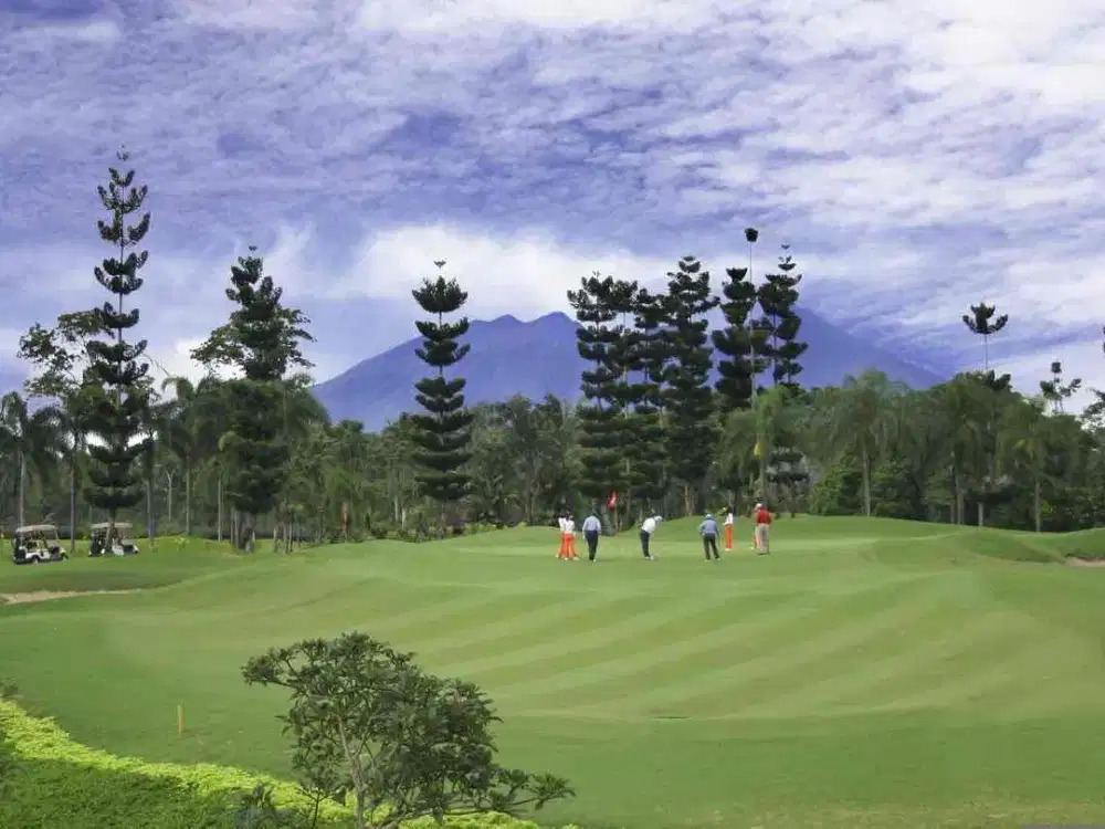 Kavling Golf Exclusive Luas 357m2 Hadap Utara, Lokasi Strategis Dekat Akses TOL