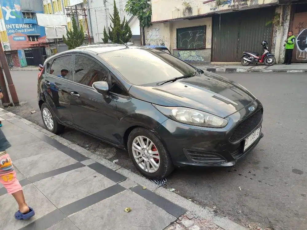 Ford Fiesta 2013 Bensin
