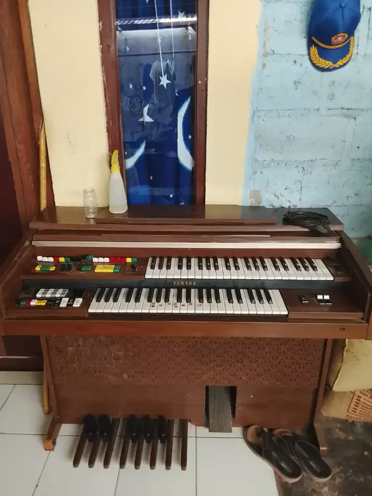 Piano Yamaha Vintage