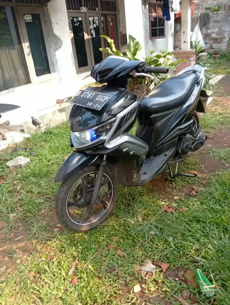 Yamaha Xeon 2014 hitam surat lengkap