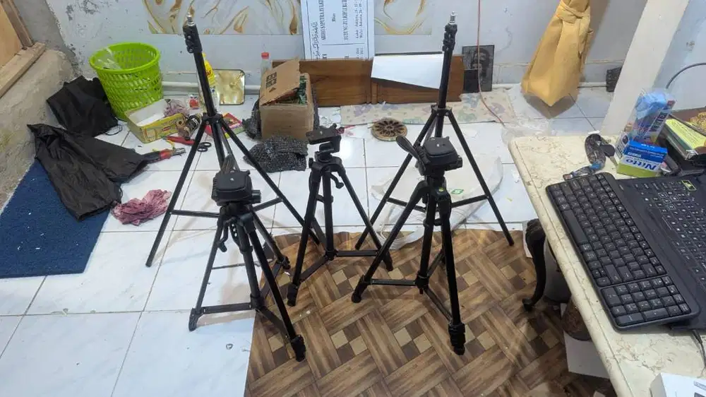 5 buah Tripod kamera hp mirrorless dslr normal like new