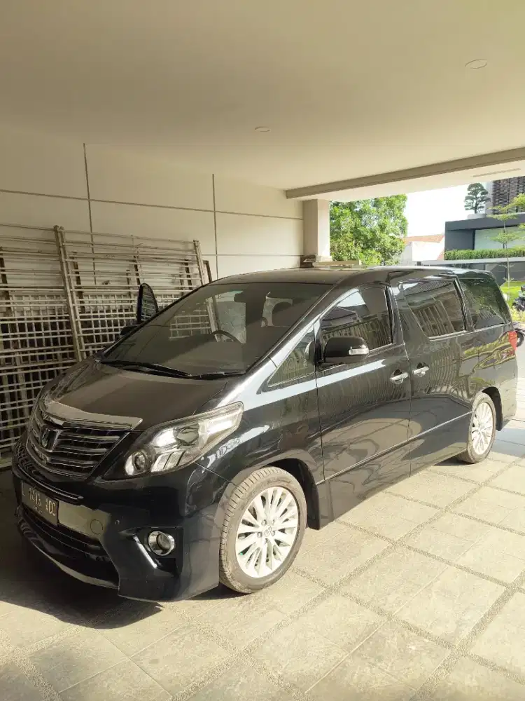 Mobil simpanan untuk antar orang tua