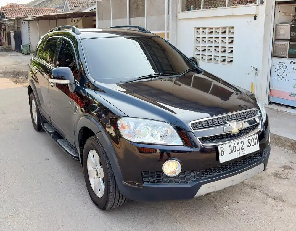 Captiva diesel matic 3 baris pajak panjang kinclong josss