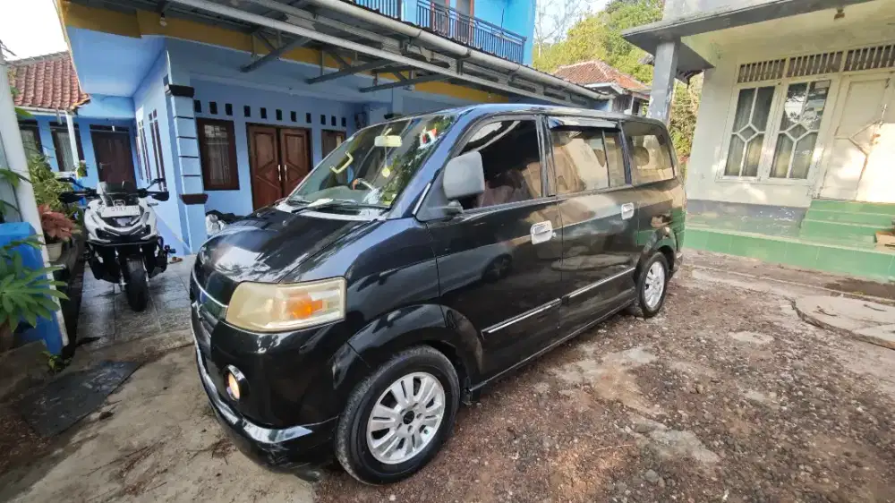 APV 2005 Low KM