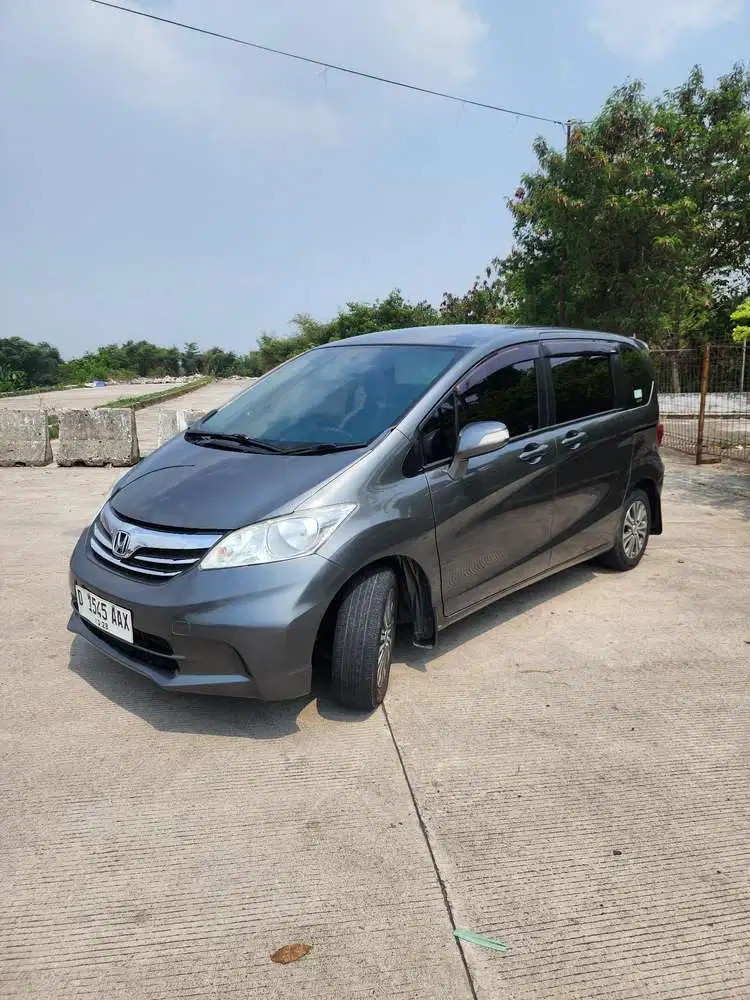 Honda Freed 2013 Bensin