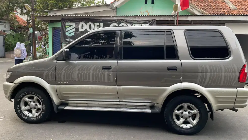 Isuzu Panther 2.5 GT Grand Touring 2002 diesel solar mt antik