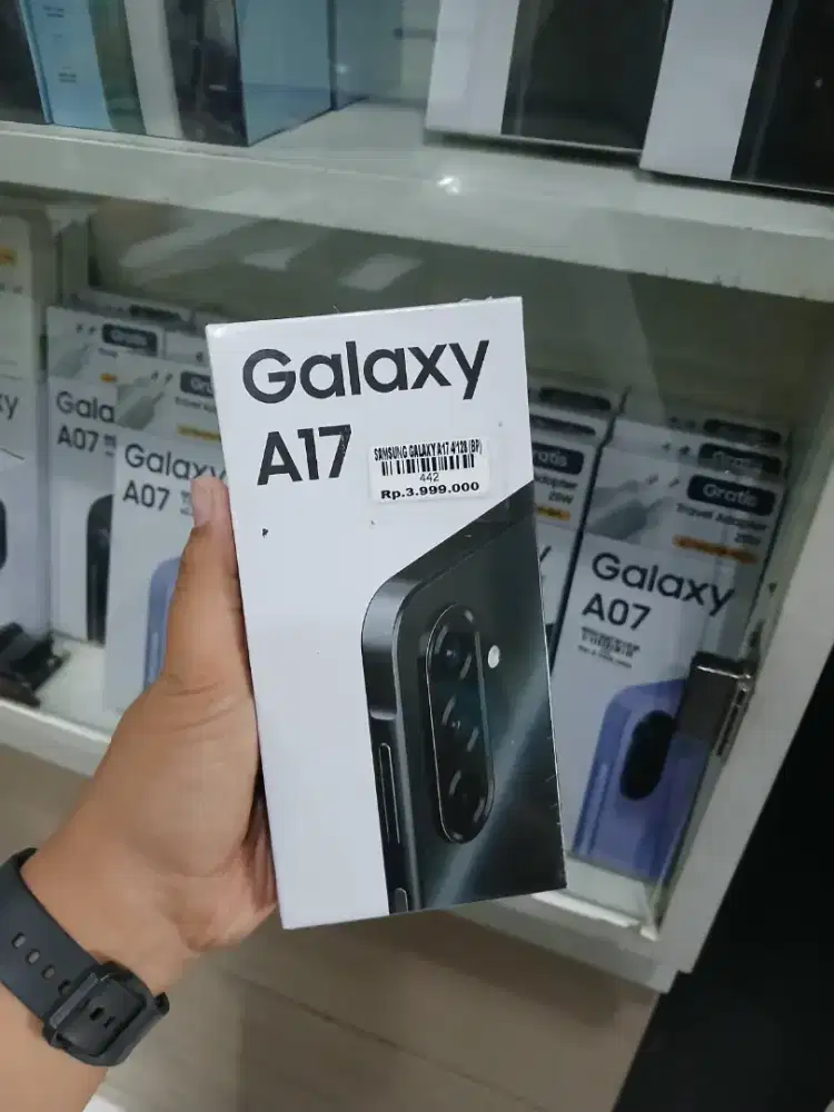 Ready samsung A17 4/128 garansi resmi 1tahun atlantis dahsyat
