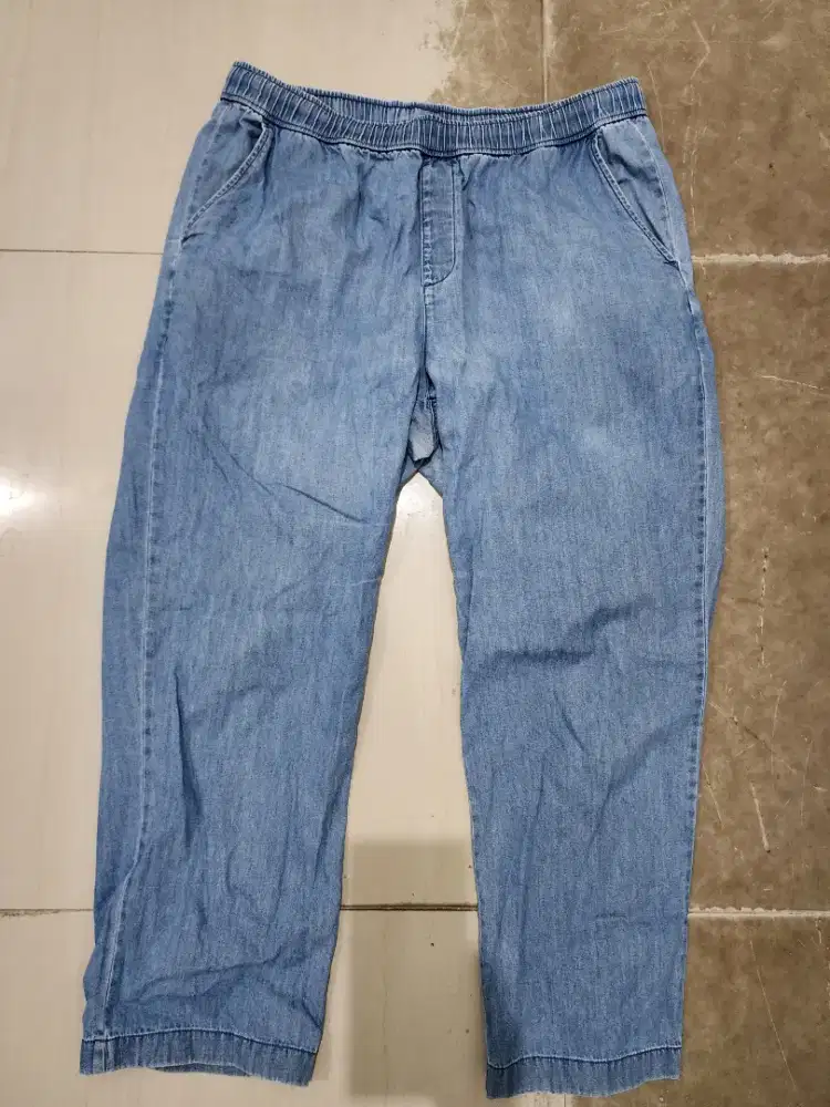Celana cewek uniqlo masih bagus