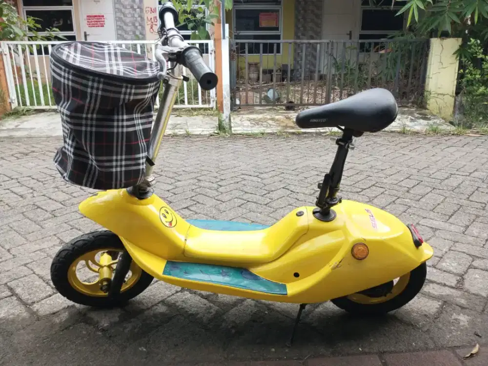 Scooter Listrik hidup normal