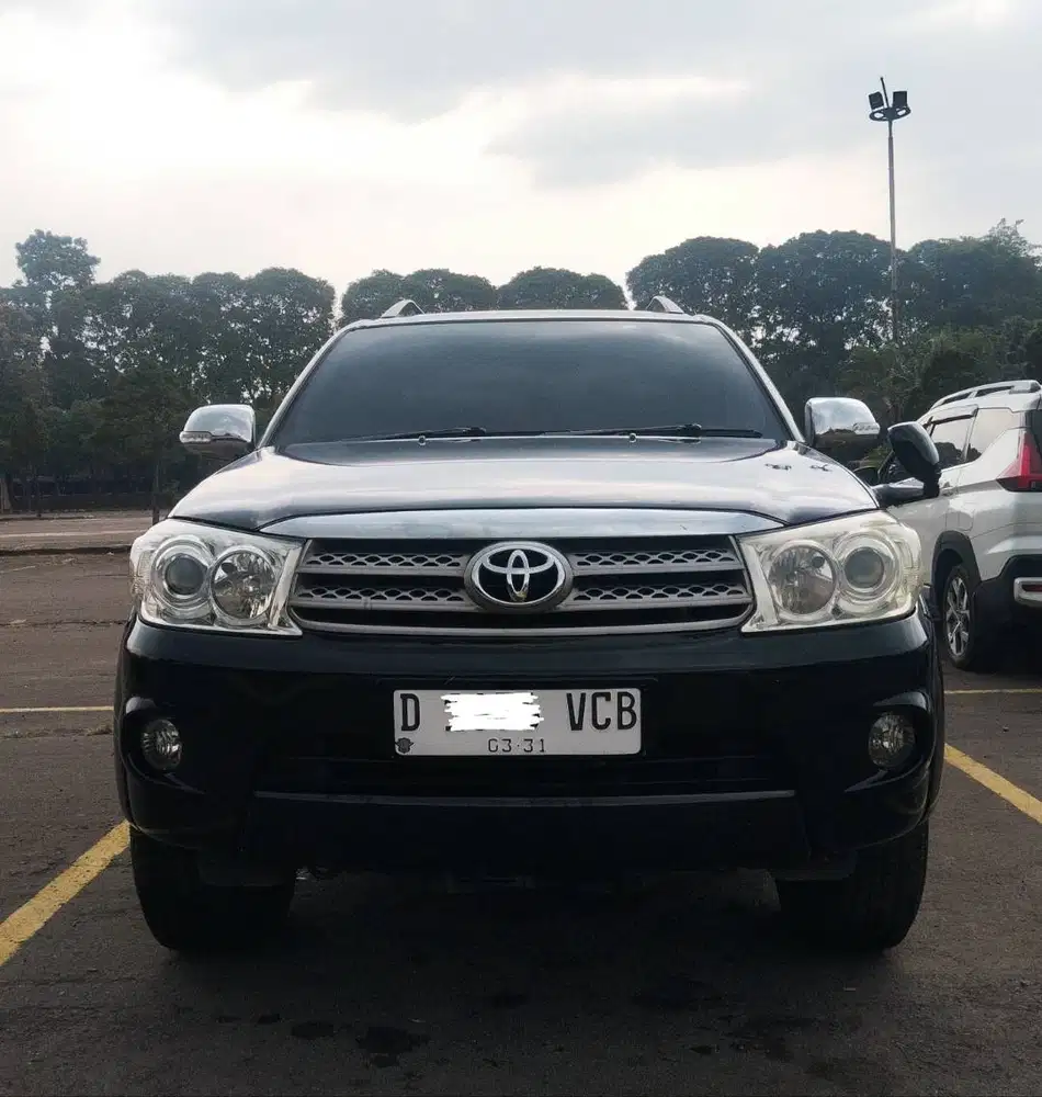 TOYOTA FORTUNER 2.5 G DIESEL MANUAL 2009