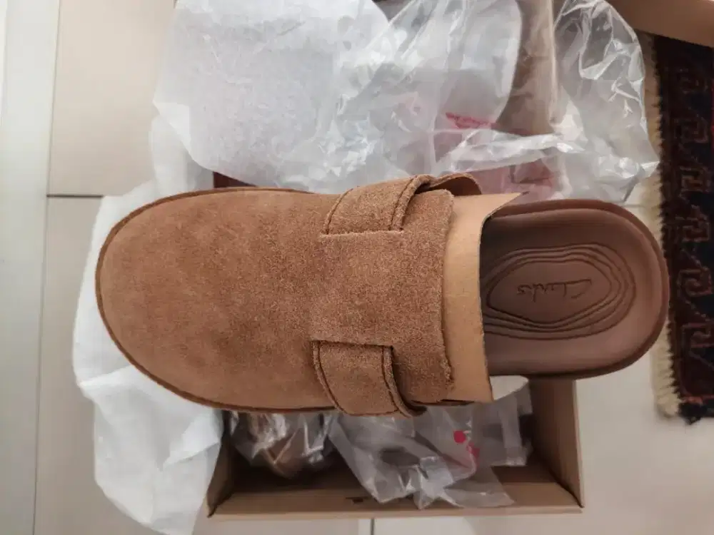 Sandal Clarks Litton Mule Size 42
BARU