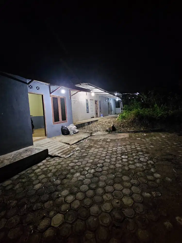 Disewakan Rumah dan Bedeng