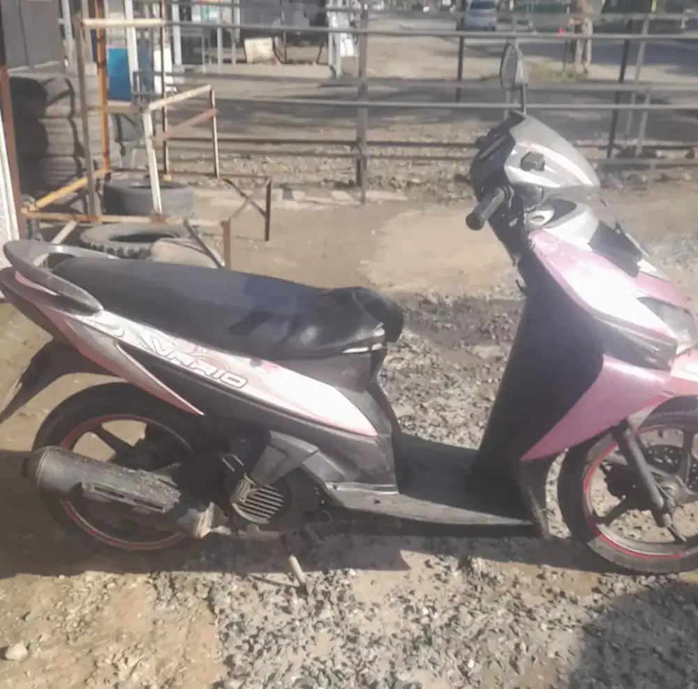 Vario Karbu 110 tahun 2011   4jt250rb nego tipis