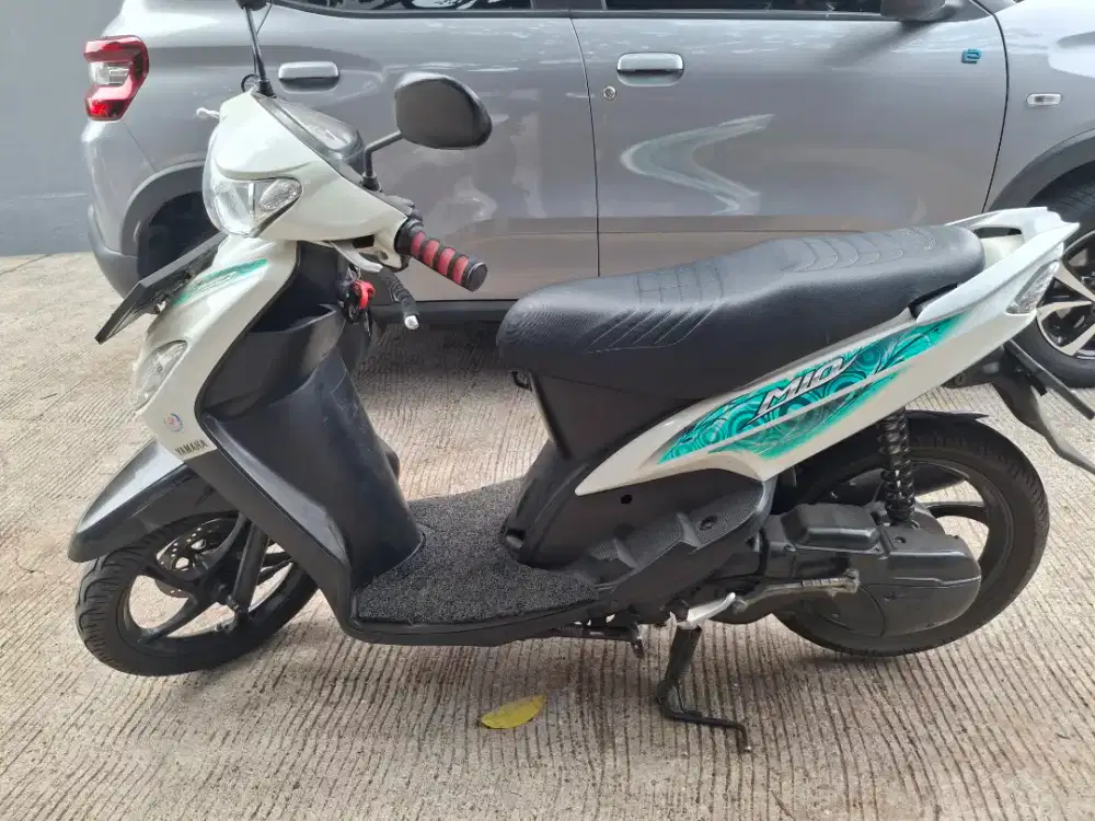 Motor MIO Yamaha PUTIH 2012
