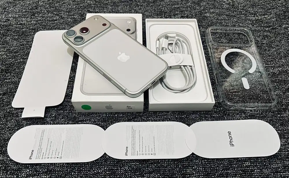 IPhone 17 Pro Max Silver 256 GB IBOX ( TT/BT )