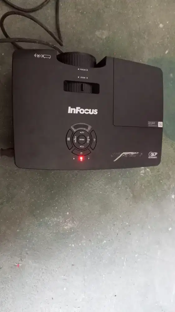 proyektor infocus IN226