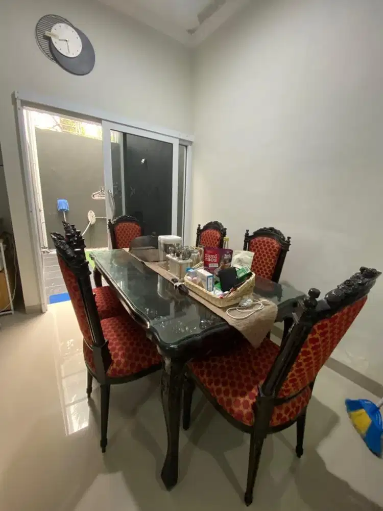 Meja makan kayu jadi asli