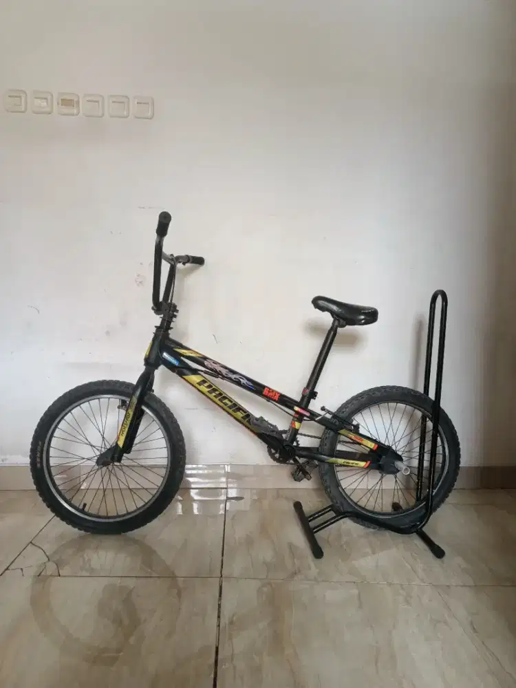 Sepeda BMX Pasific hotshot 350 size 20 inc. Masih bagus siap gowes