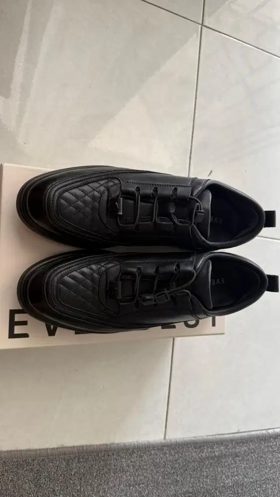 Sepatu Everbest No 43