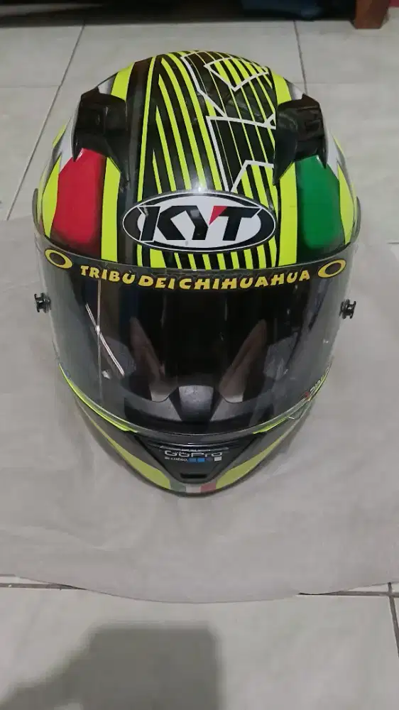 KYT R10 Motif San Marino (Full Face)