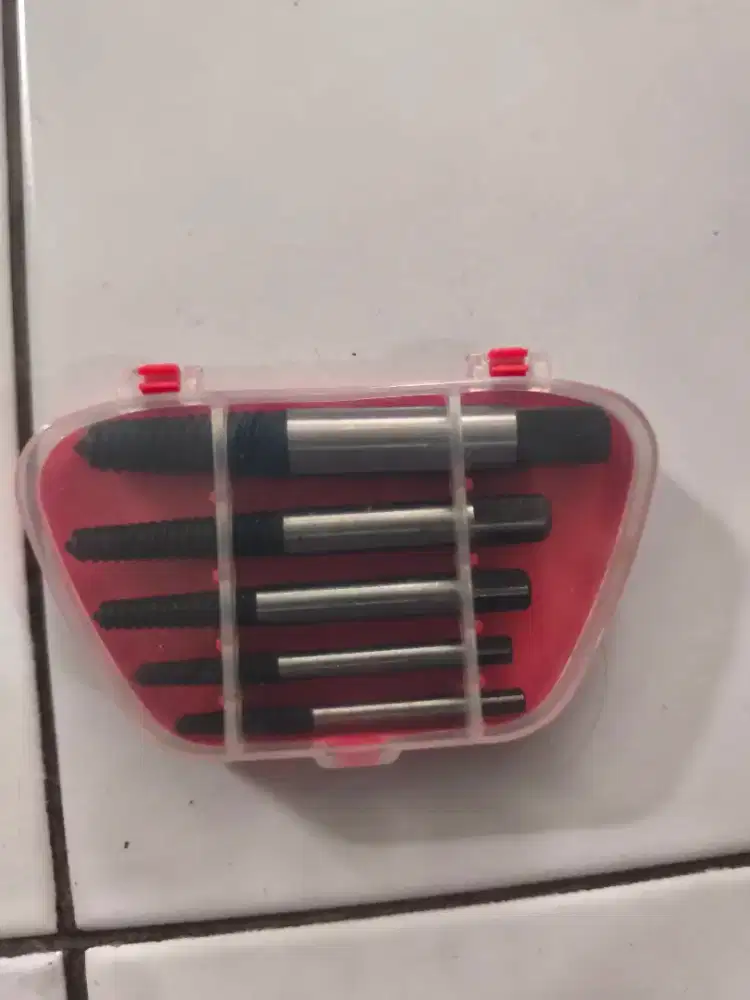 Mollar tab pembuka baut patah 5pcs Baru.