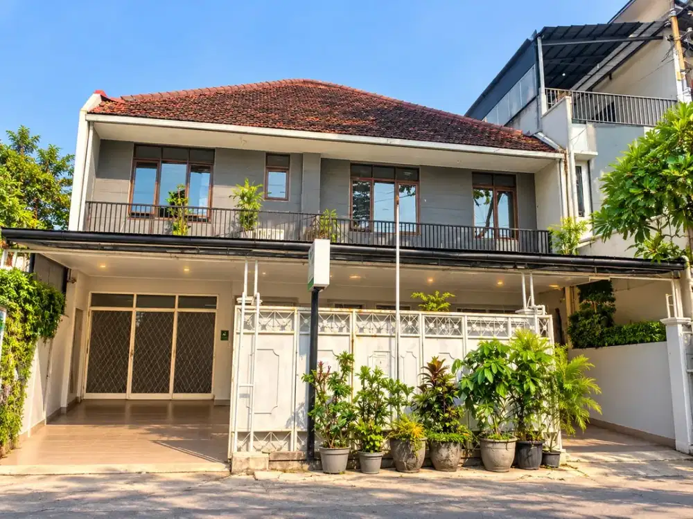 Dijual Bangunan 2 Lantai Ruang Usaha / Kantor / Rumah di Citamiang Jawa Barat