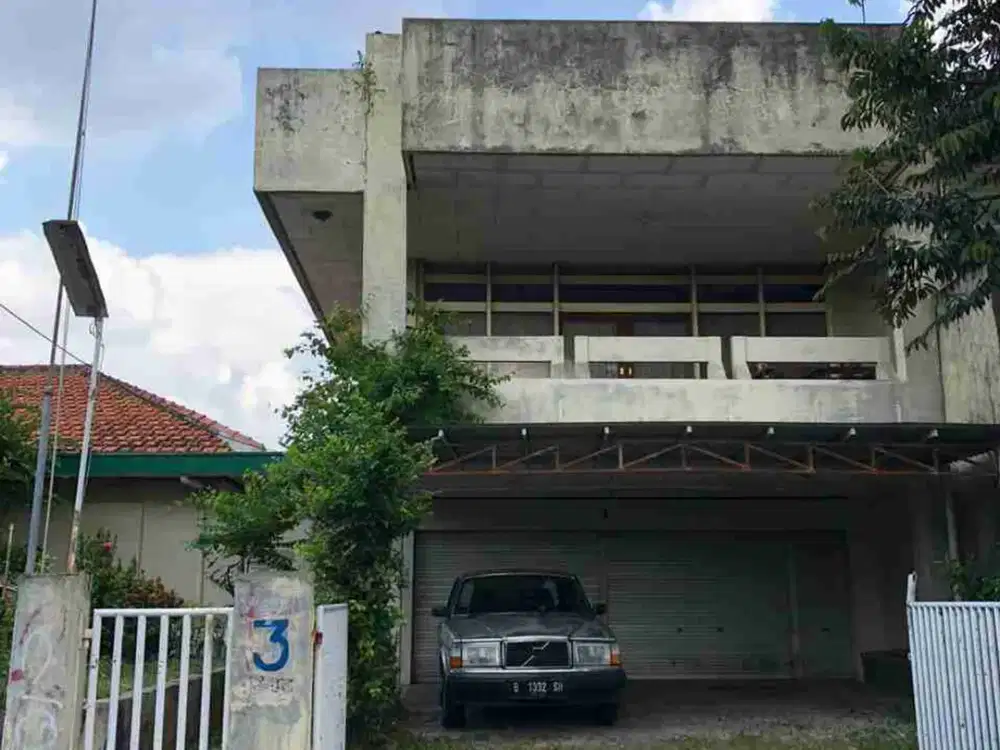 Di jual cepat rmh jl H.Naimum ke bayoran lama jakarta