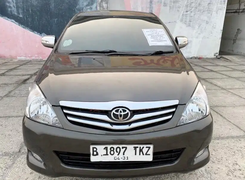 Toyota Innova V LUXURY 2.0 Manual istimewa 2011 TDP 28 jt
