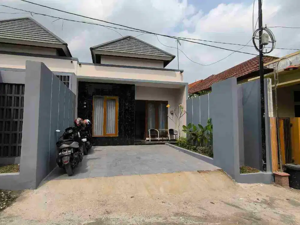 DIJUAL RUMAH SIAP HUNI LOKASI DEKAT UII KALIURANG SLEMAN