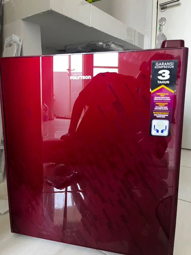 Dijual cepat kulkas polytron second nego sampe deal