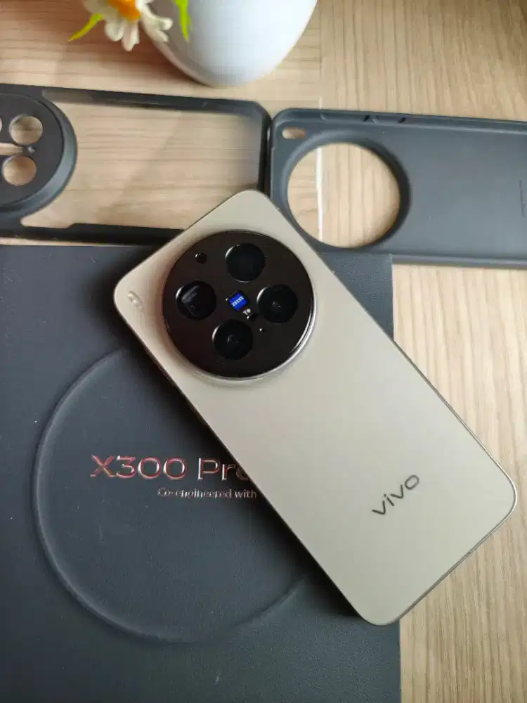 vivo x300 pro 16/512 like new