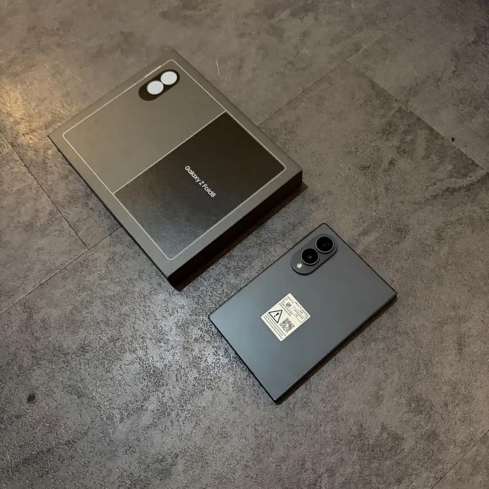 Samsung Z Fold 8 16/1TB Graphite Fullset Garansi 2 Tahun Samsung Care+