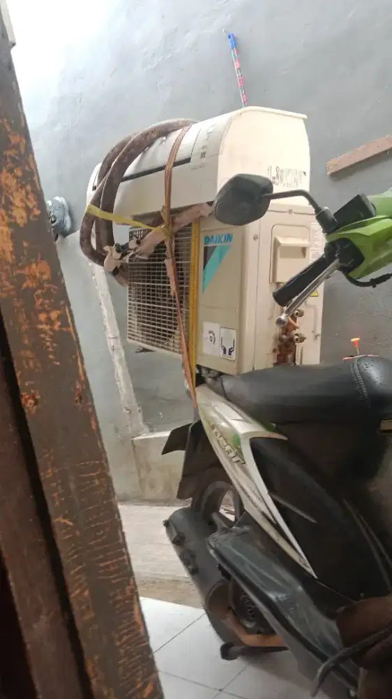 Terima ac bekas rusak