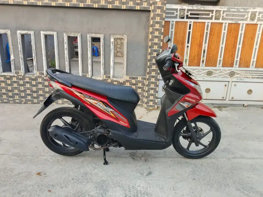 Honda beat f1 tahun 2014 mesin cvt halus siap pakai di Tangerang