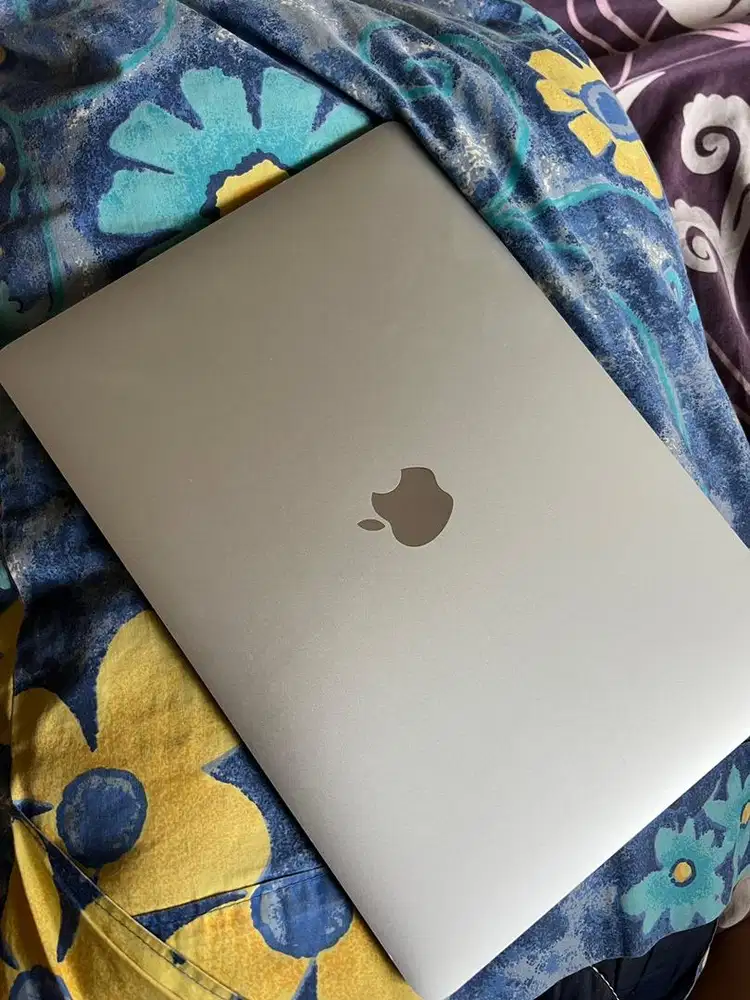 MACBOOK PRO TOUCHBAR 13” 2019 — SILVER