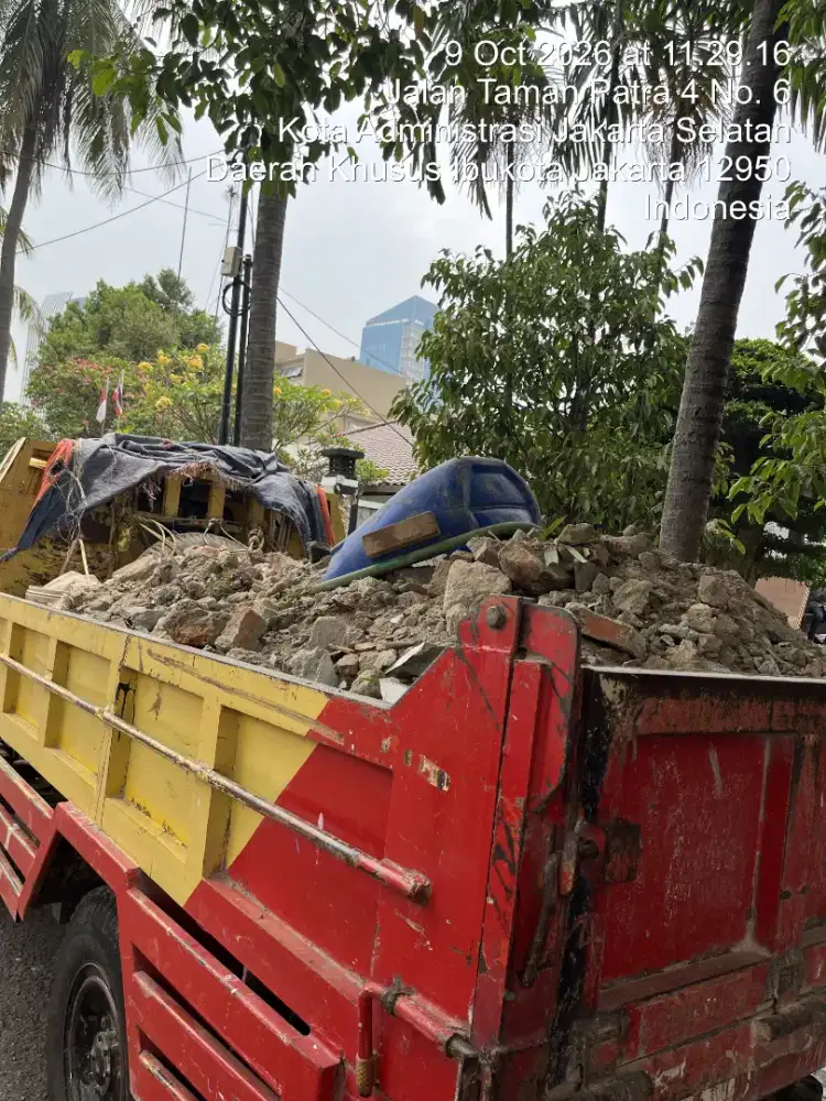Jasa buang puing dan sampah