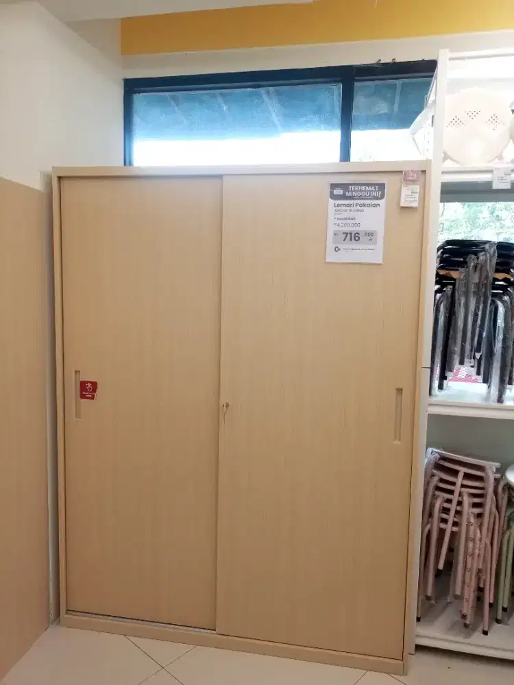 Lemari pakaian murah