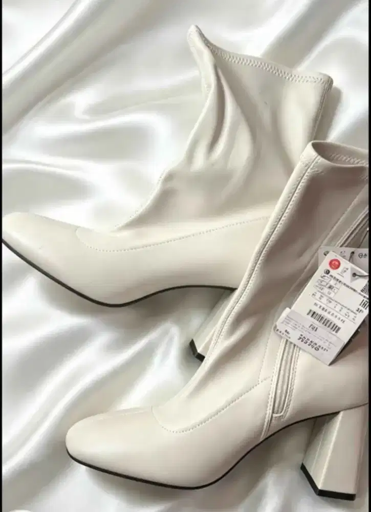 Sepatu Boots Wanita