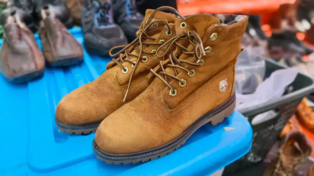 sepatu bot kulit Timberland (6-Inch Boot/Yellow Icon Boots/nubuck)