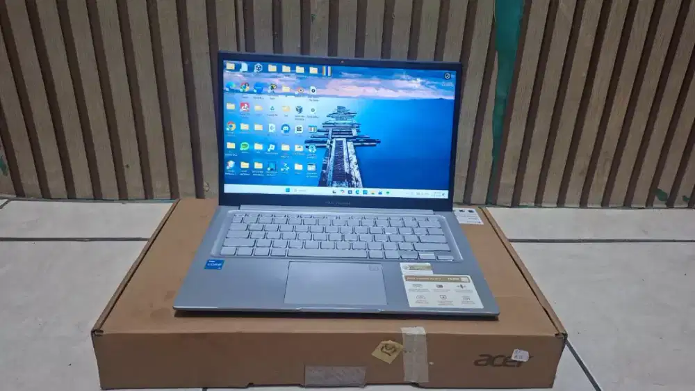 Laptop Asus Vivobook A1404Z