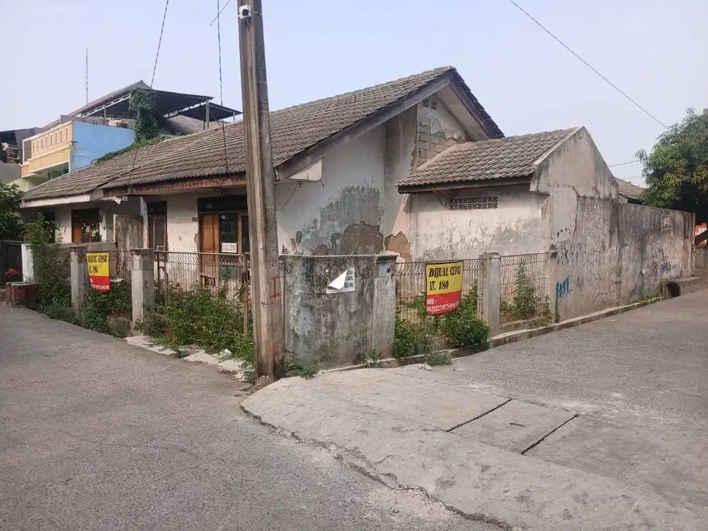 DIJUAL CEPAT  RUMAH BAHAN LOKASI PUSAT KOTA BEKASI