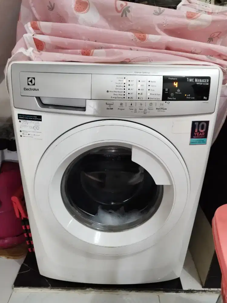 Mesin cuci electrolux 8 kg