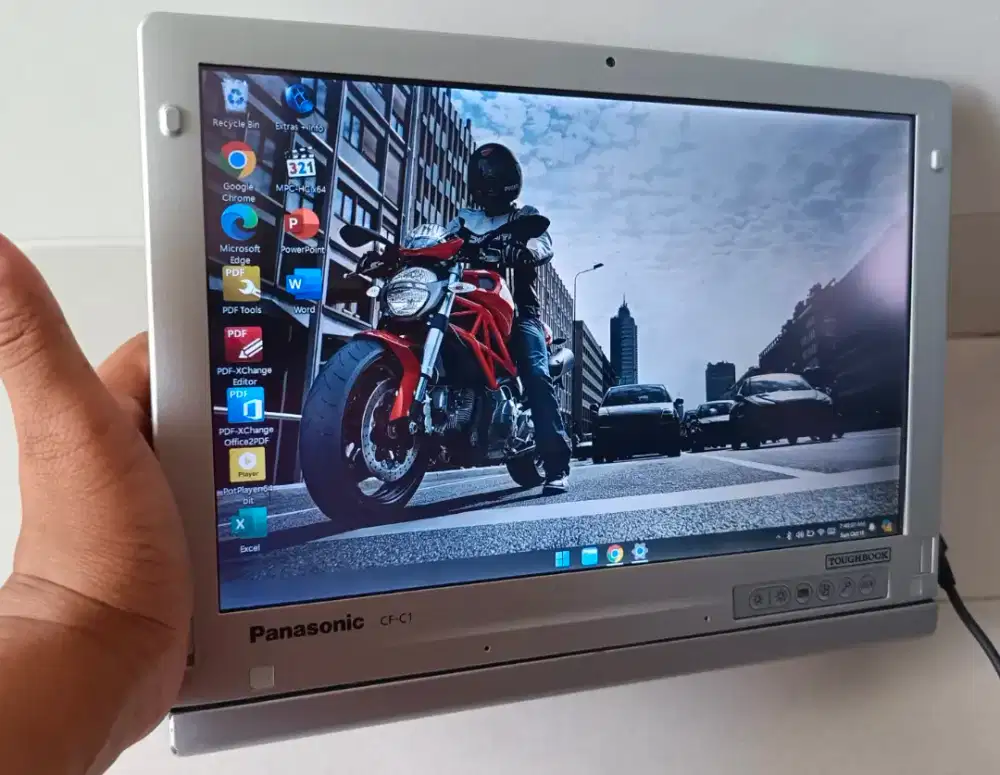 Core i5 ram 4gb hdd 320gb touchscreen minus baterai laptop panasonic