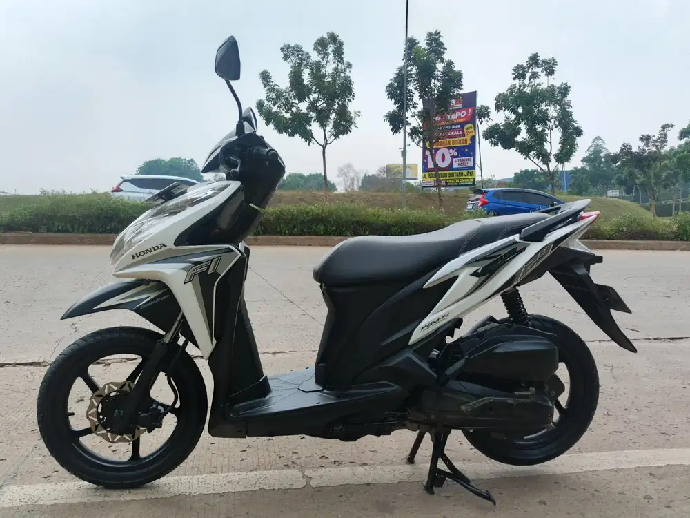 Honda Vario 125 kzr fi esp 2014 stater halus mulus terawat