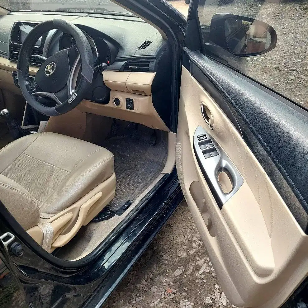 Mobil Irit Nyaman Manual bensin